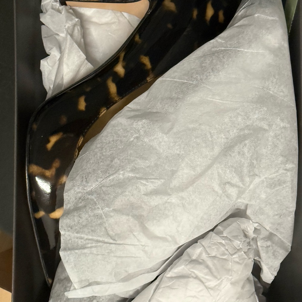 Ann Taylor Black Tortoiseshell Pumps